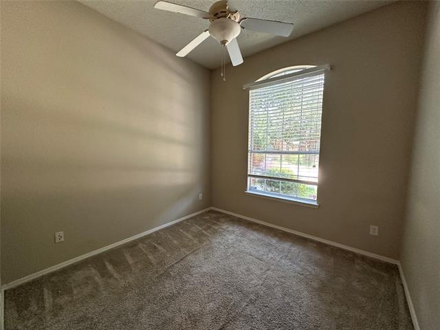 Building Photo - 7201 Lazy Meadow Ln