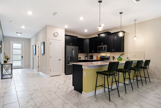 Building Photo - 2873 Bookmark Dr