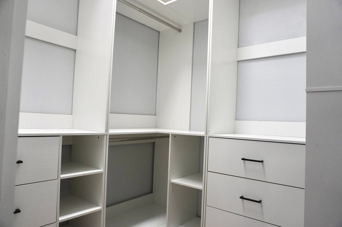 Building Photo - 14341 Fredricksburg Dr