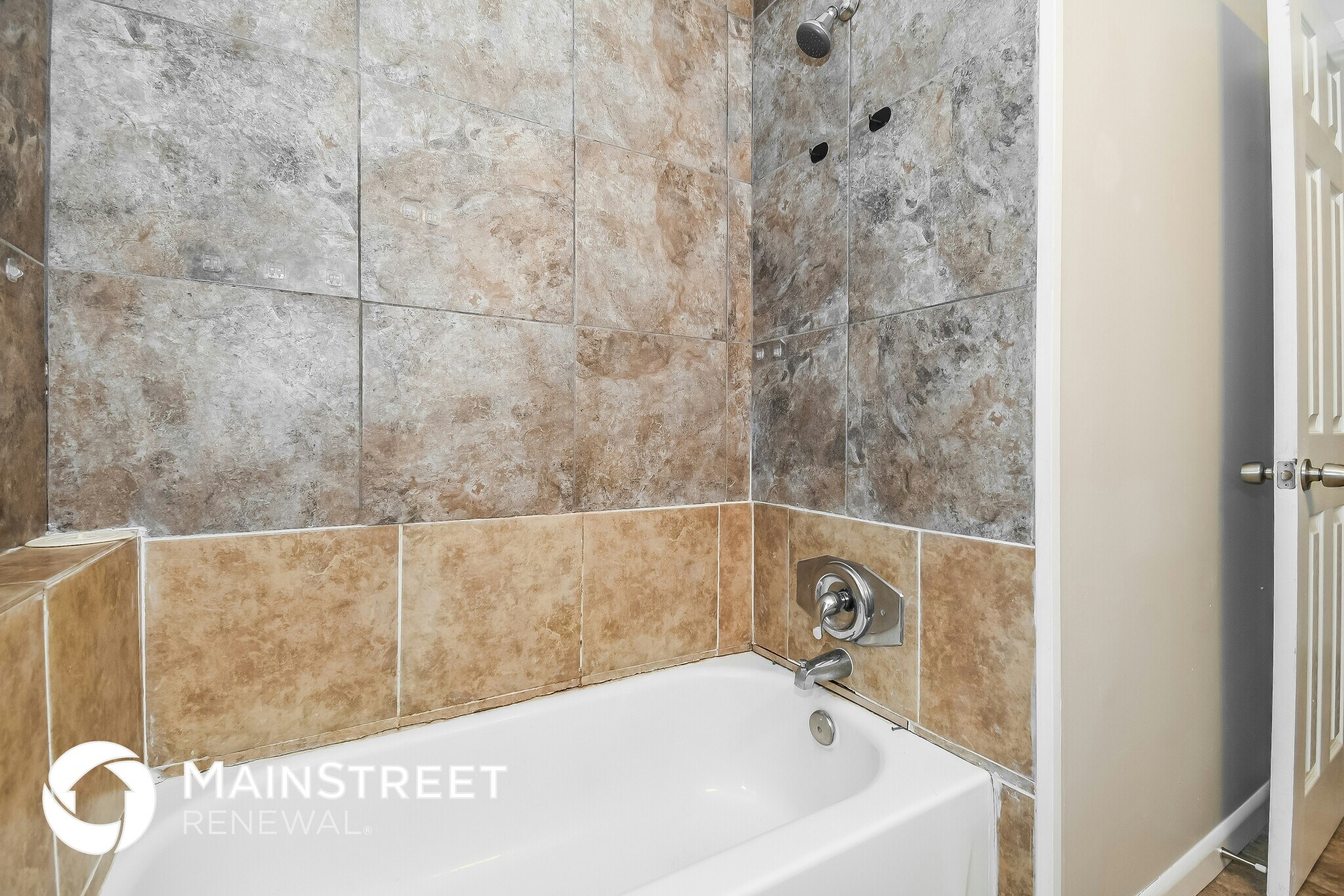 Building Photo - 6418 Ballejo Ct N