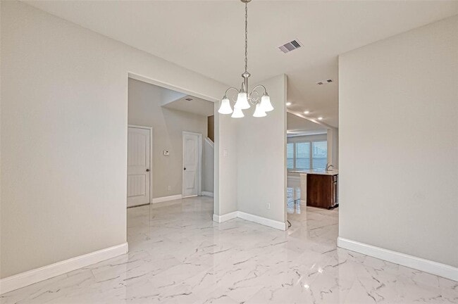 Building Photo - 25919 Aura Lake Ln