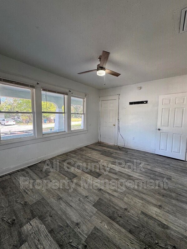 Building Photo - 724 Euclid Ave