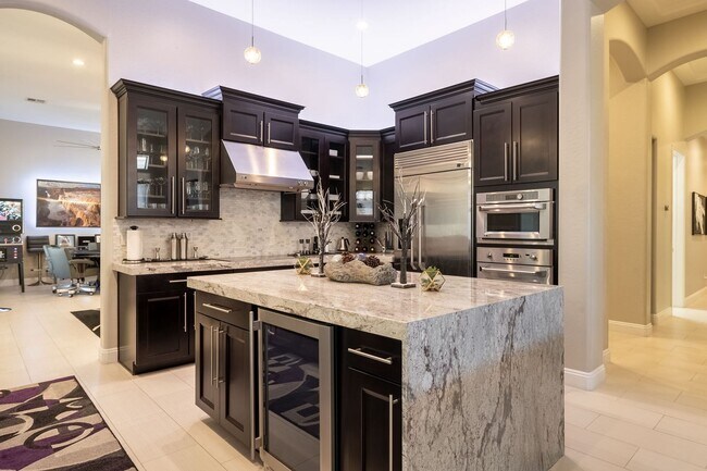 Building Photo - Stunning UPGRADED Furnished Home in Chandler!!!