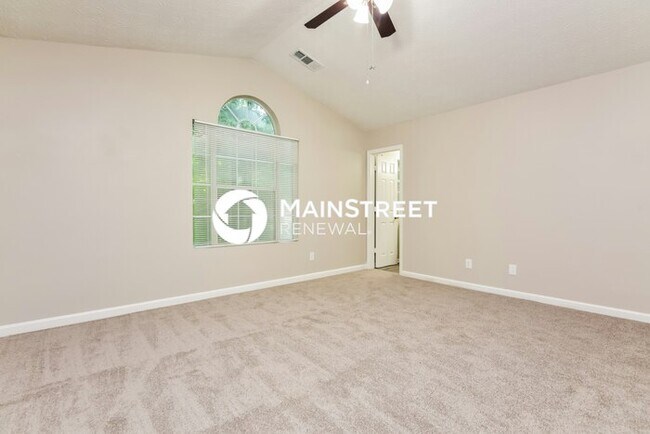 Building Photo - 3 Bedroom Pet-Friendly Home in Lithonia, GA with Main Street Renewal