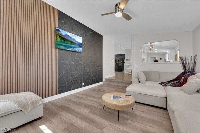 Building Photo - 6425 W Quail Ave