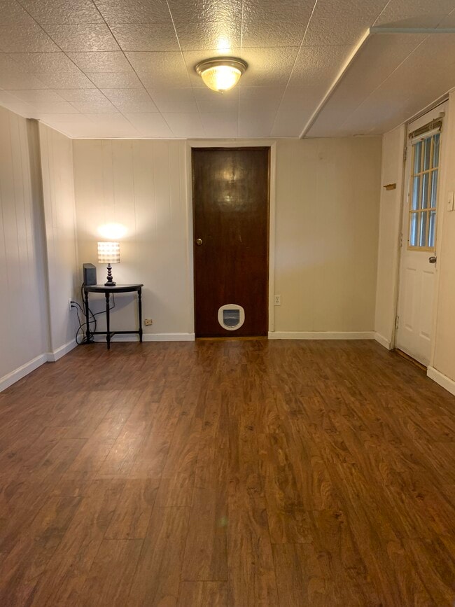 Building Photo - 514 4th St