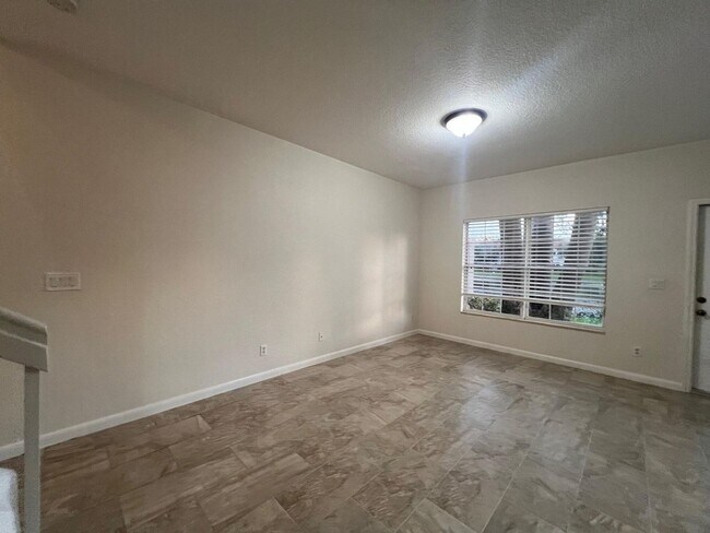 Building Photo - 4406 Windmill Palm Way