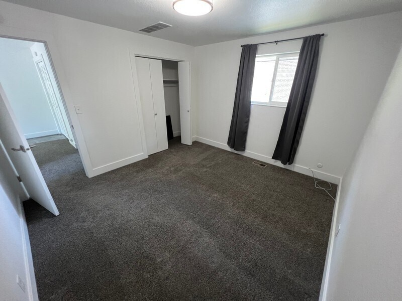 Building Photo - 3576 S 1300 E
