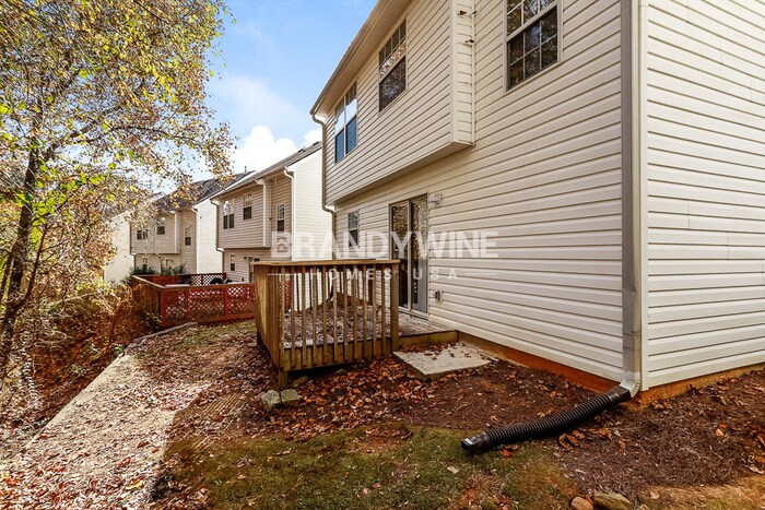 Building Photo - 252 Springbottom Ct SE