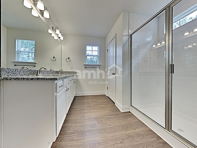 Building Photo - 3076 Day Flower Dr