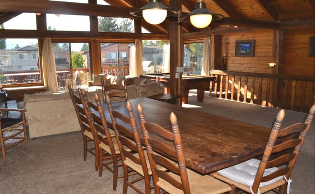 Building Photo - 3BR + loft and 2Ba! w/private boat dock, a...