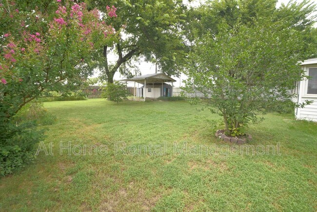 Building Photo - 1608 S 1st Pl