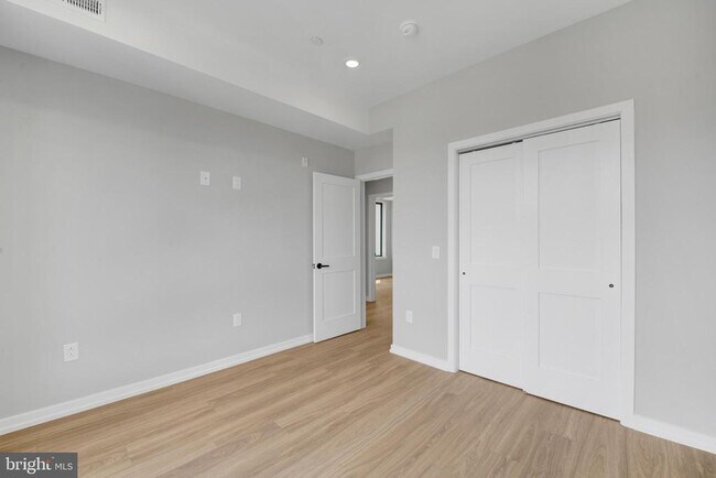 Building Photo - 1205 S 15th St