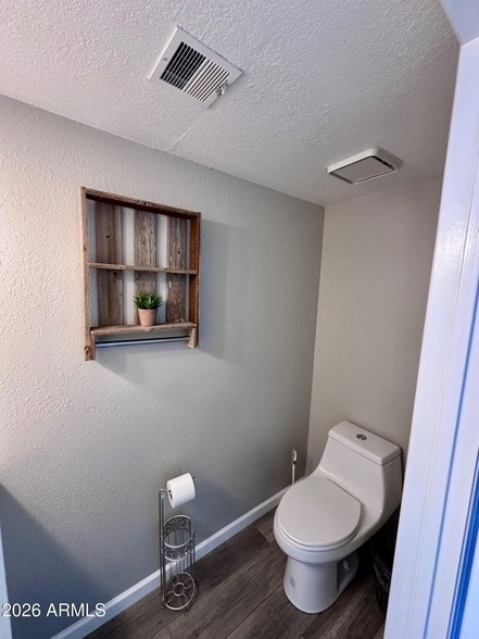 Building Photo - 4901 E Kelton Ln