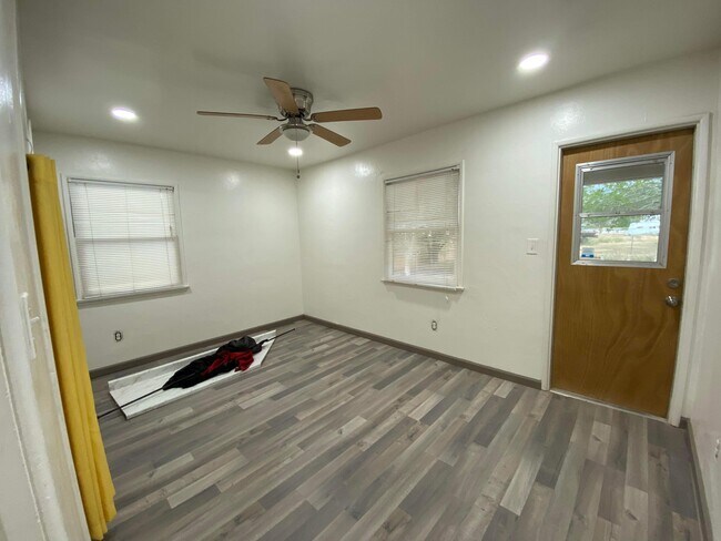 bedroom facing yard - 33634 Colorado St