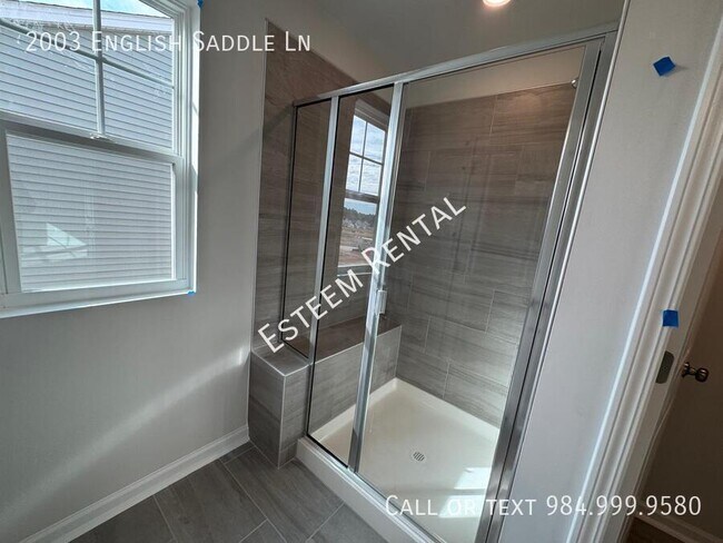 Building Photo - 2003 English Saddle Ln