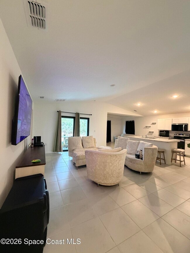 Building Photo - 341 Titan Rd SE