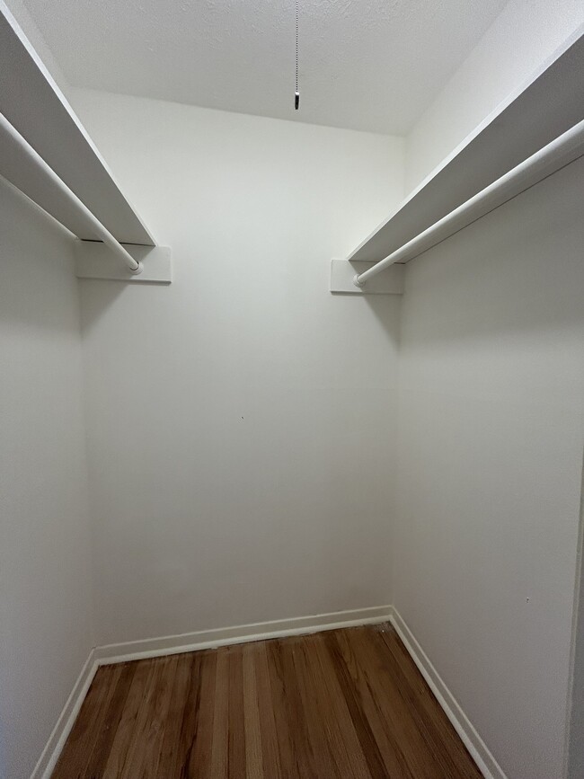 Building Photo - 12414 Ledger Ln