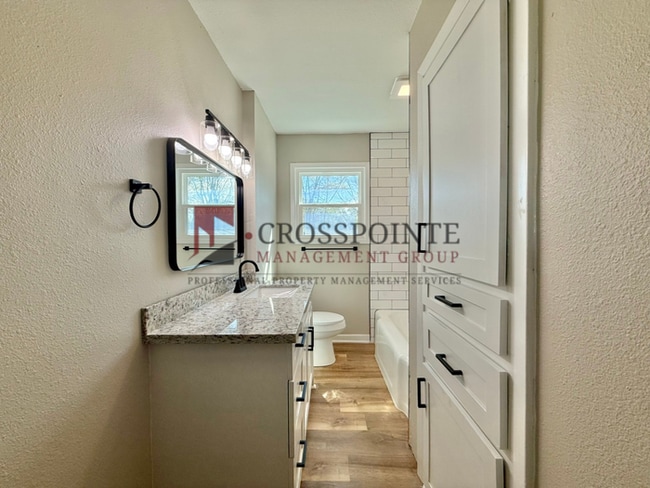 Building Photo - 303 N Virginia Ave