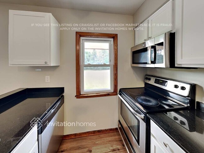 Building Photo - 10221 Mississippi Blvd