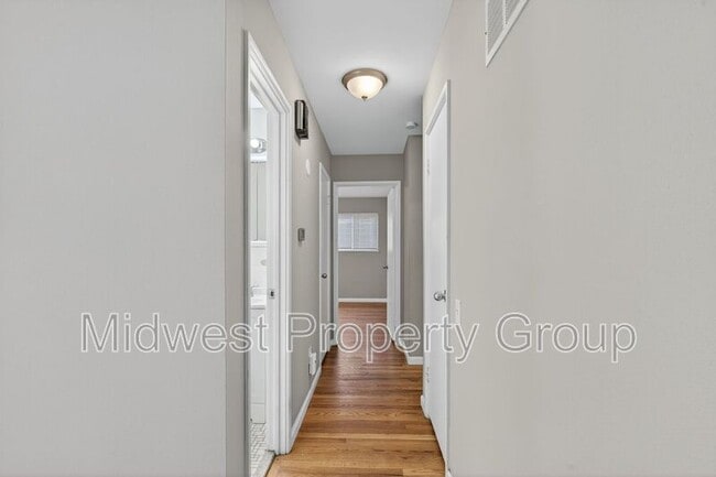 Building Photo - 2365 Dove Dr