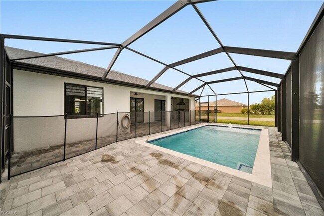 Building Photo - 1201 SW 8th Pl