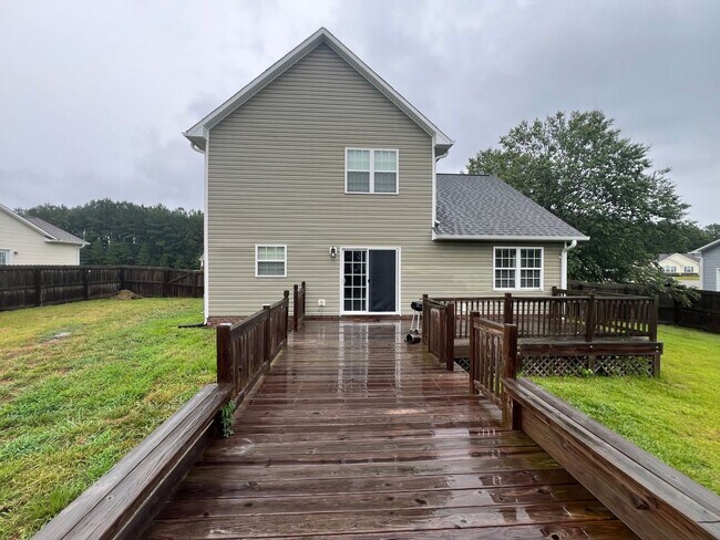 Building Photo - 314 Springcreek Ct