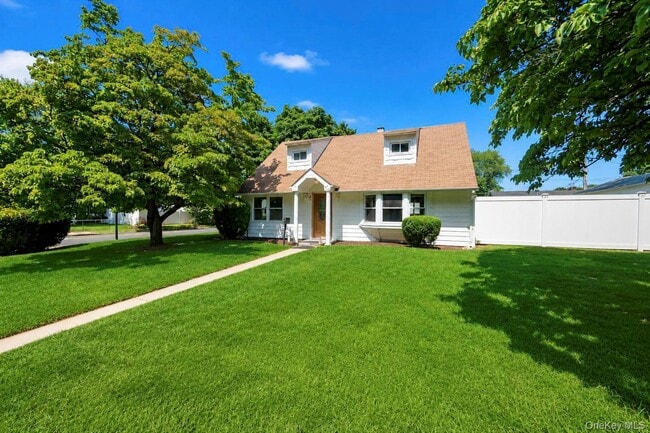Building Photo - 3173 Roxbury Ln