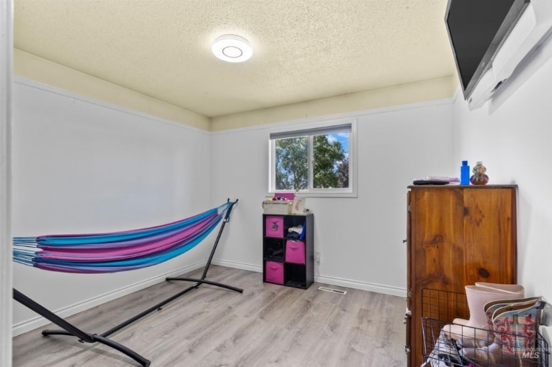 Building Photo - 2047 10th Ave