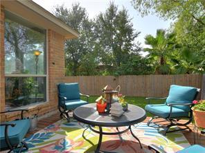 Building Photo - 2737 Plantation Dr