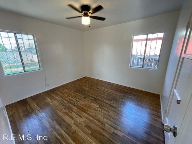 Building Photo - 3 br, 1 bath House - 1820 E Kay Street