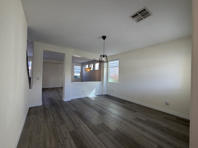 Building Photo - 10756 Turquoise Valley Dr