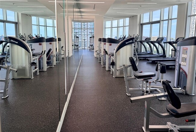 Building Photo - 488 NE 18th St