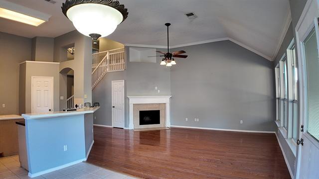 Building Photo - 1519 Yorkshire Dr