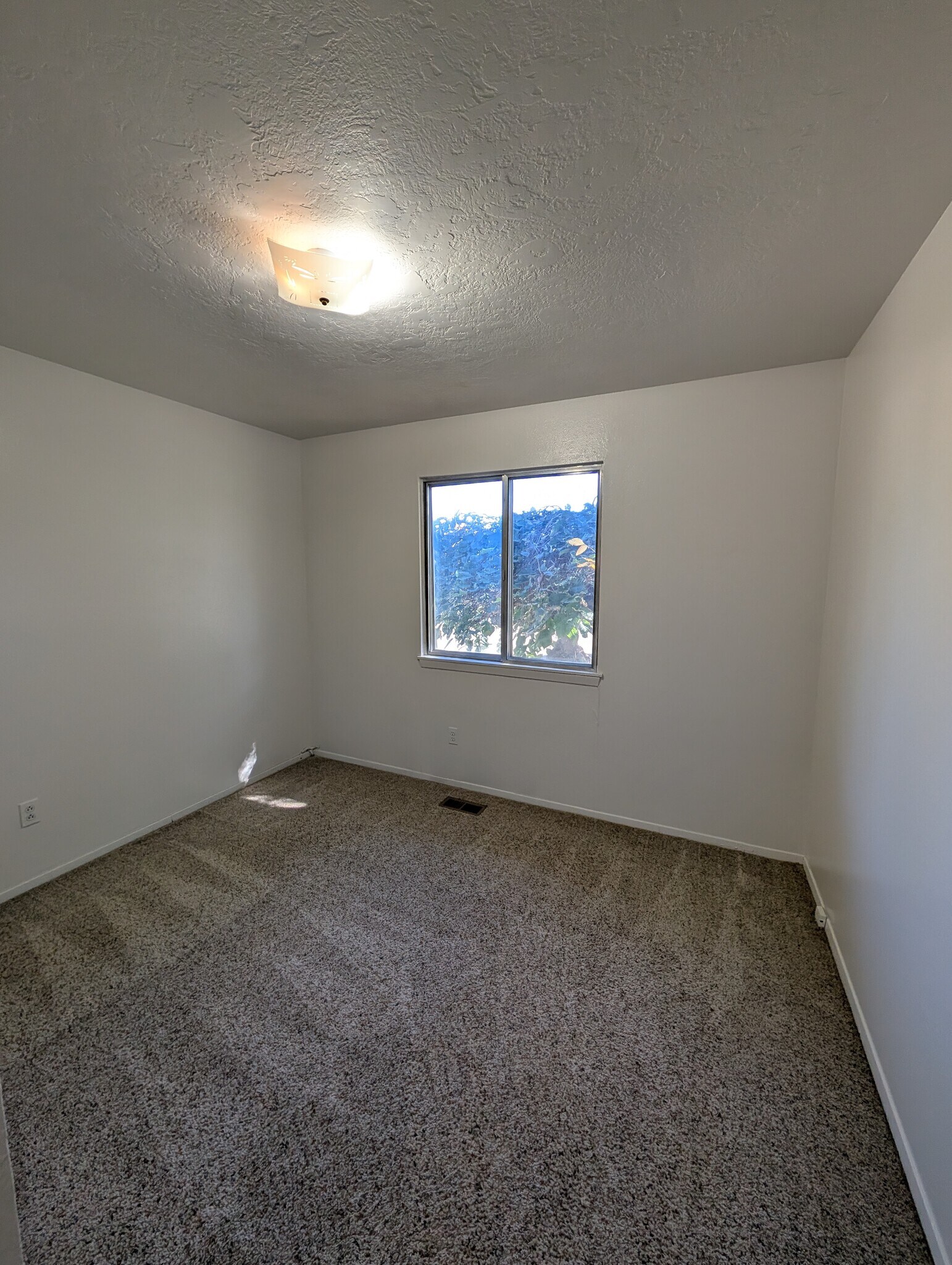 Building Photo - 377 Mattwood Dr