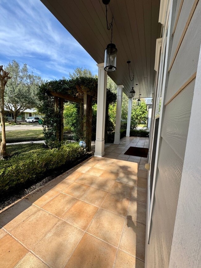 Building Photo - LUXURY RENTAL In Maitland - Winter Park Area 32751