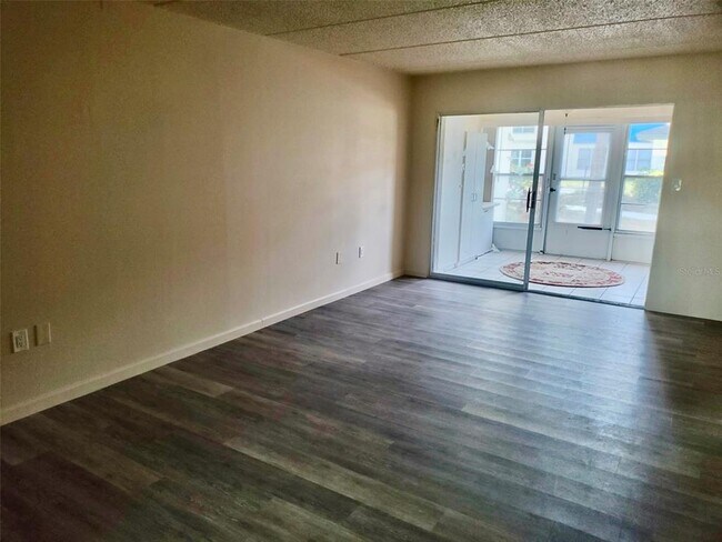 Building Photo - 11700 Park Blvd