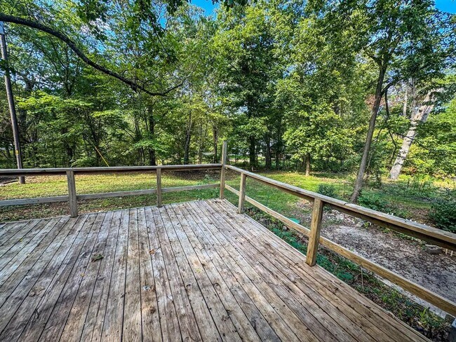 Building Photo - 4 Bedroom 3 Bathroom 2 Car Garage