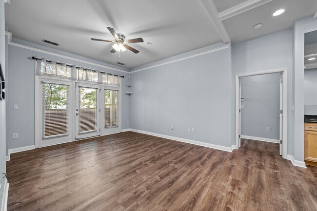Building Photo - 462 New Bern Station Ct