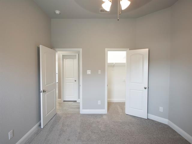 Building Photo - 426 Jasmine Dr