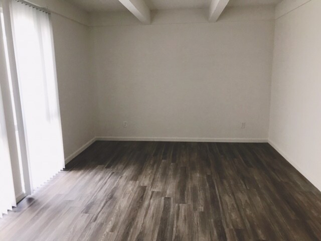 Building Photo - 440 S Oxford Ave