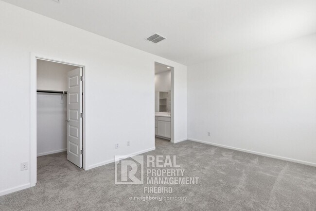 Building Photo - 17333 W Smoketree Dr