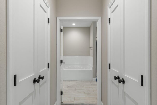 Building Photo - 33 8th Ave