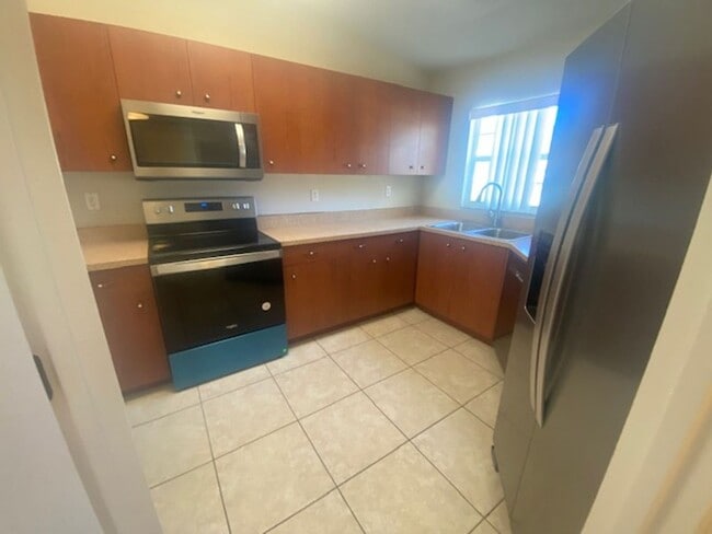 Building Photo - 1 Ryarbor Dr
