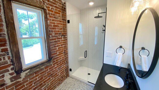 Bathroom - 622 E Capitol Ave
