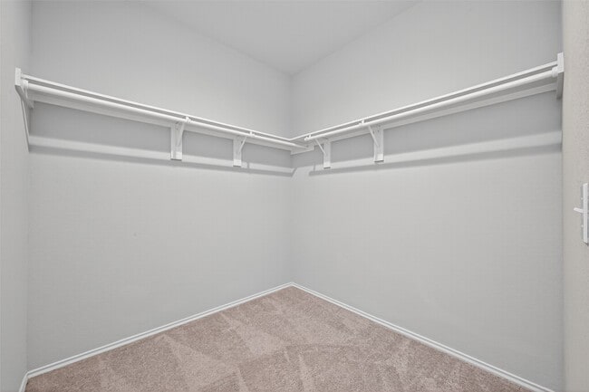 Building Photo - 15171 Willow Tree Ln