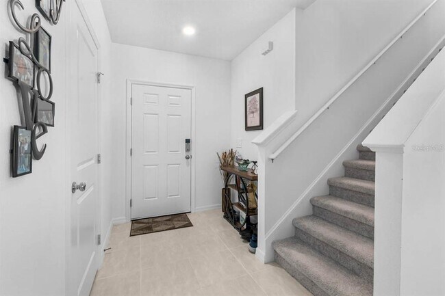 Building Photo - 13524 Camelot Ct