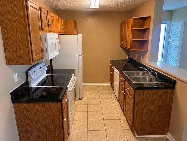 Building Photo - 3806 Maypop Cir