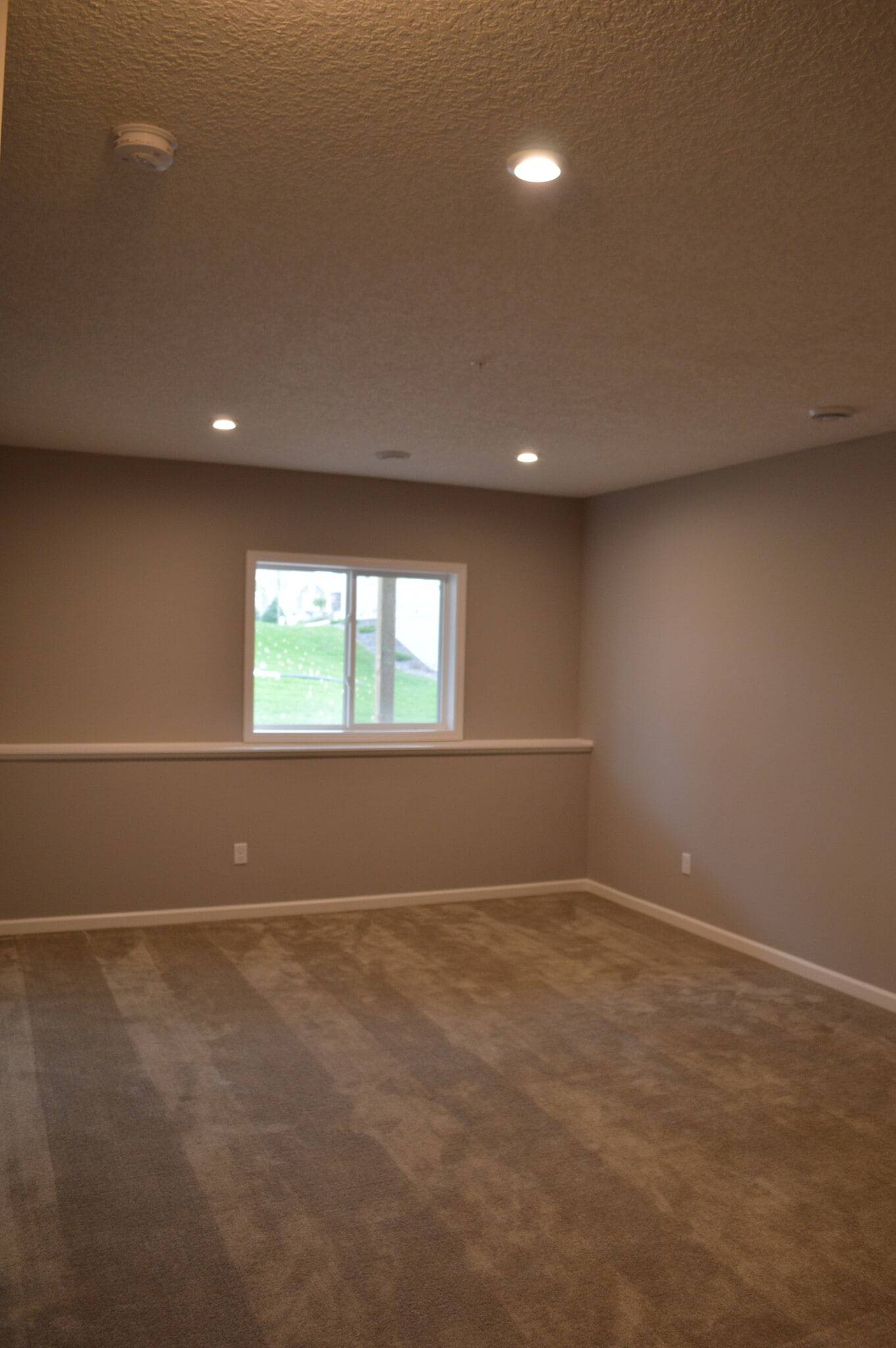 Building Photo - 6974 Archer Ct