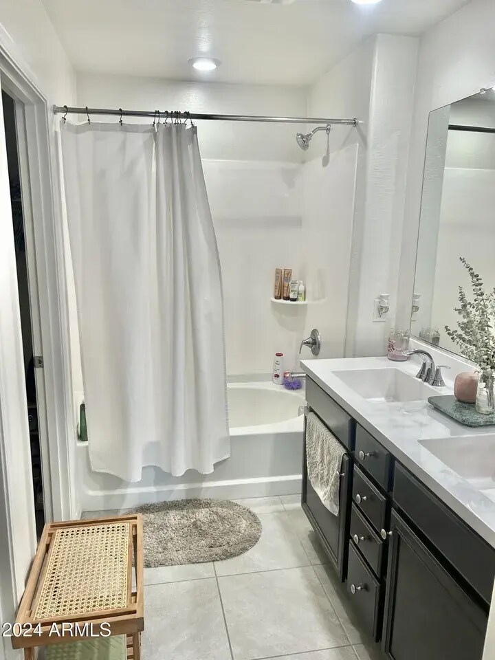 Building Photo - 2923 W Monte Way